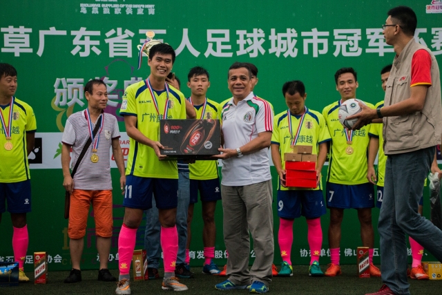 亚历山大40分雷霆擒狼12连胜 灰熊送太阳3连败