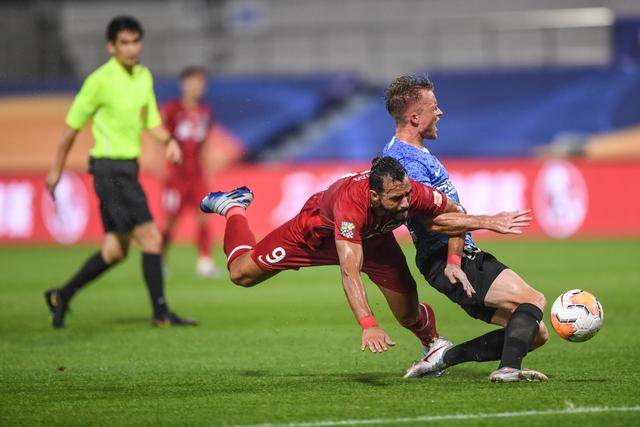 山东与邱彪签下长约 过去四年四次更换主教练